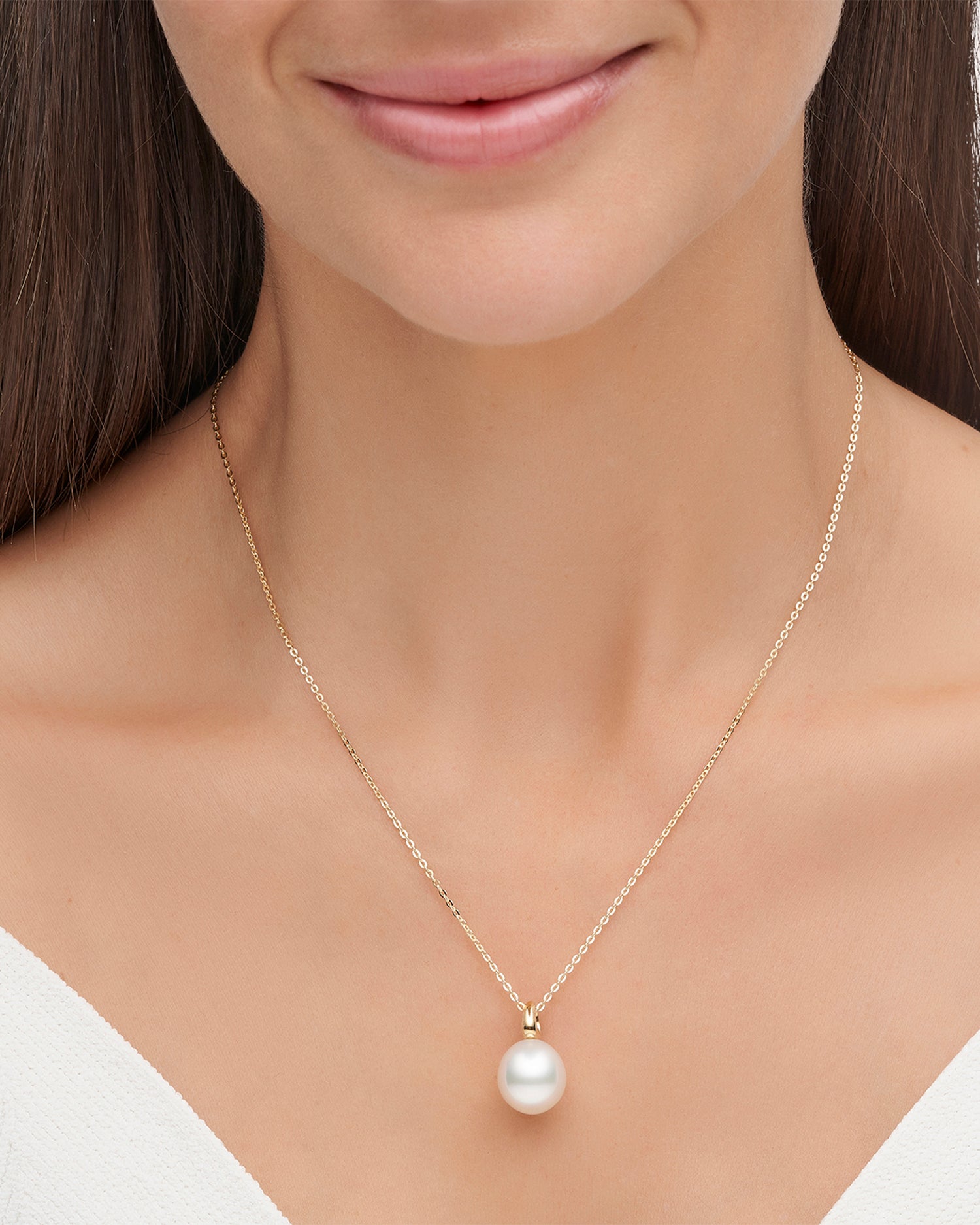 Bianca Pearl Pendant | 12mm Oval Pearl and Yellow Gold 3