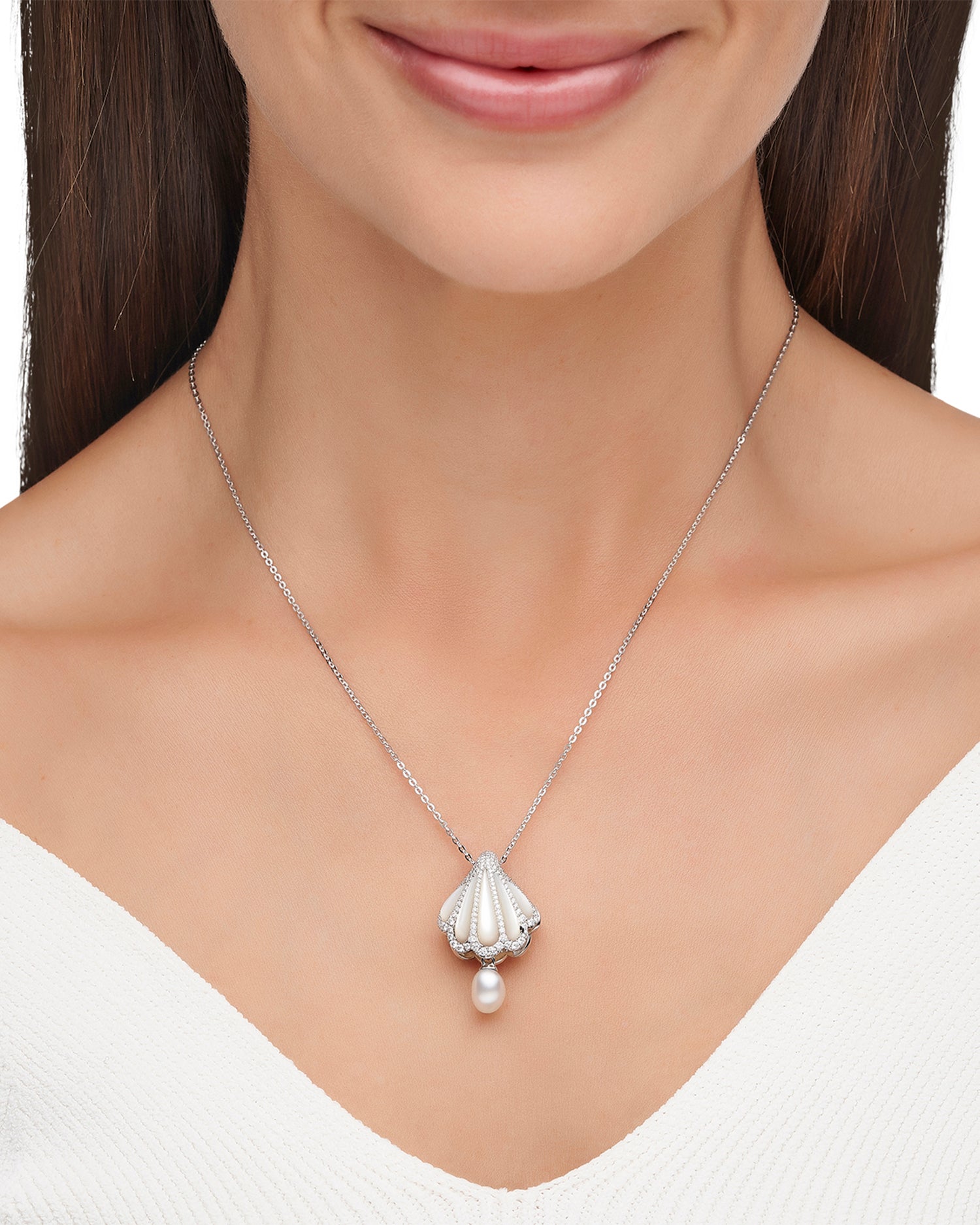 Clam Shell Diamond Pearl Pendant | 6mm Keshi Pearl, Diamonds, and White Gold 4